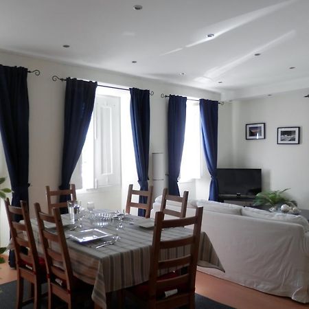 Cozy Apartment In Center Лиссабон Номер фото
